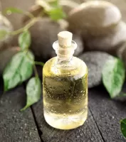 درمان بیماری‌های پوستی با روغن درخت چای